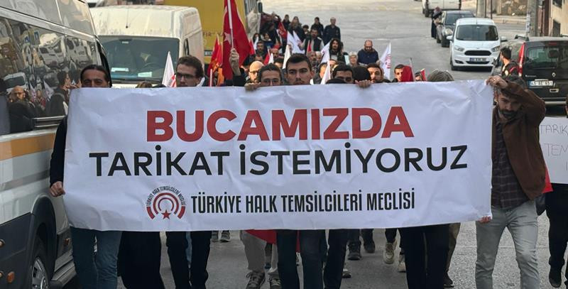 İZMİR BUCA'DA TARİKAT TEPKİSİ,