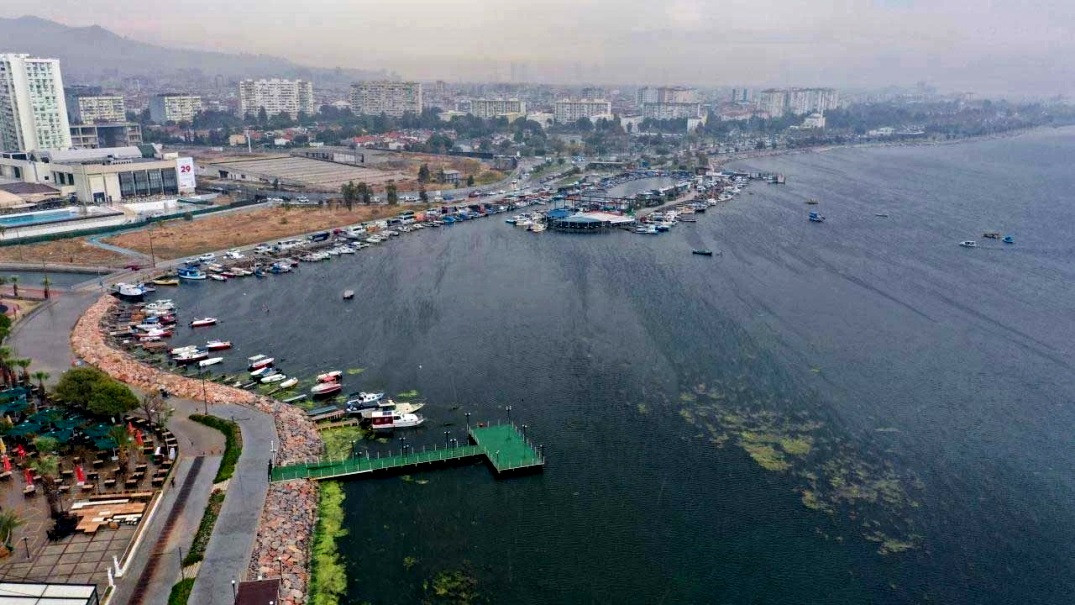 İZMİR KÖRFEZİ'NDEKİ KİRLİLİK SEBEBİYLE  CEZA YAĞDI